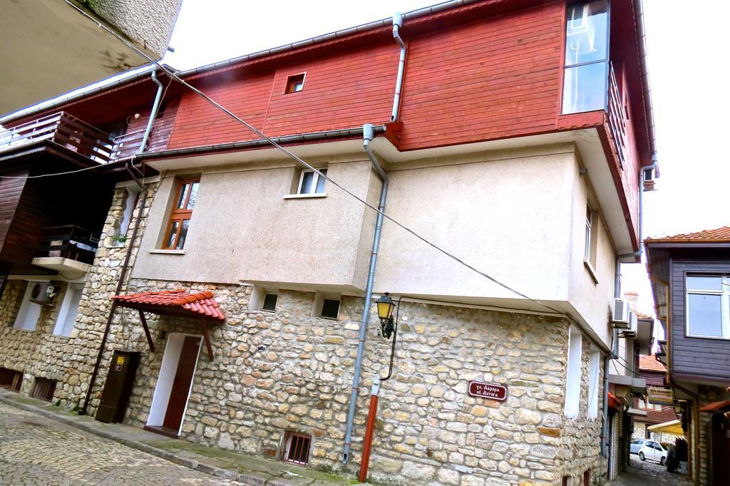 Family Hotel Lebed Nessebar Extérieur photo