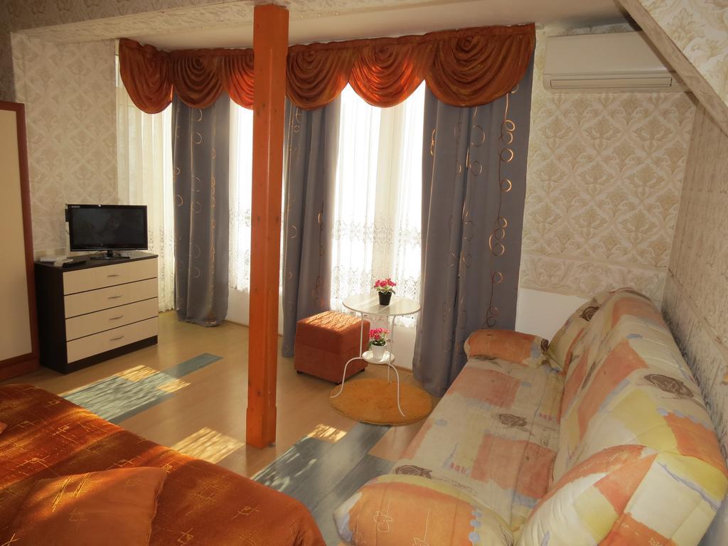 Family Hotel Lebed Nessebar Chambre photo