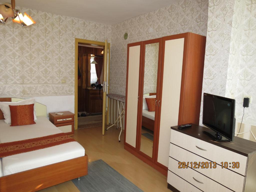 Family Hotel Lebed Nessebar Chambre photo